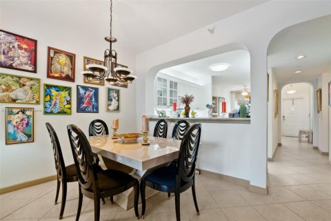 Condo in Tamarac, Florida, 2 bedrooms  № 1836812 - photo 11