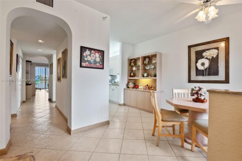Condo in Tamarac, Florida, 2 bedrooms  № 1836812 - photo 4