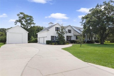Villa ou maison à vendre à Astatula, Floride: 5 chambres, 466.18 m2 № 1346636 - photo 1