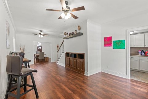 House in Orlando, Florida 4 bedrooms, 252.88 sq.m. № 1832901 - photo 14