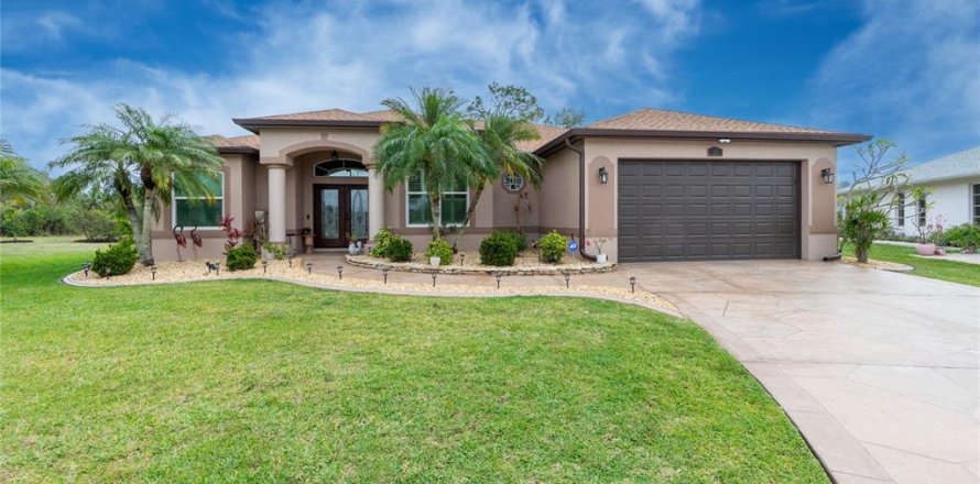 Casa en Punta Gorda, Florida 3 dormitorios, 184.5 m2 № 1578593