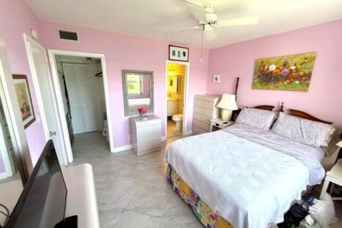 Condo in Boynton Beach, Florida, 2 bedrooms  № 2086973 - photo 19