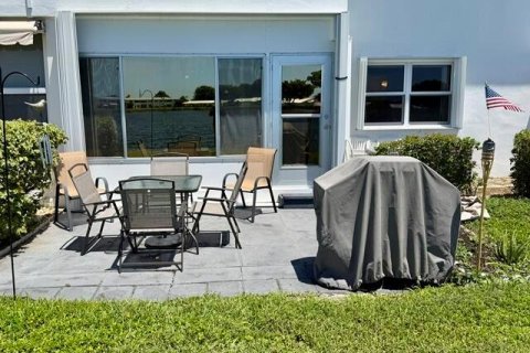 Condo in Boynton Beach, Florida, 2 bedrooms  № 2086973 - photo 16