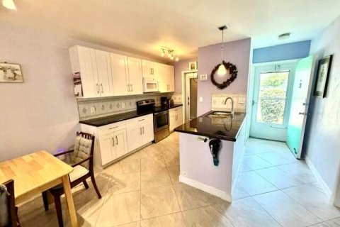 Condo in Boynton Beach, Florida, 2 bedrooms  № 2086973 - photo 8