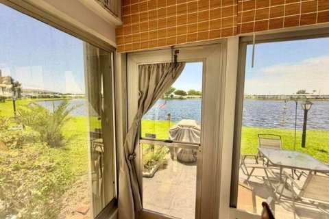 Condo in Boynton Beach, Florida, 2 bedrooms  № 2086973 - photo 14