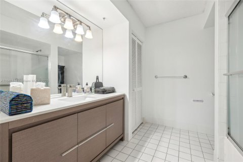 Condominio en venta en Highland Beach, Florida, 2 dormitorios, 130.06 m2 № 1730234 - foto 18