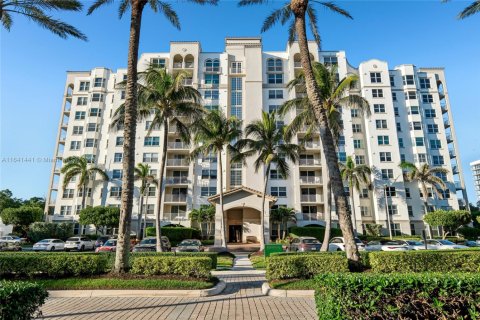 Condominio en venta en Highland Beach, Florida, 2 dormitorios, 130.06 m2 № 1730234 - foto 1