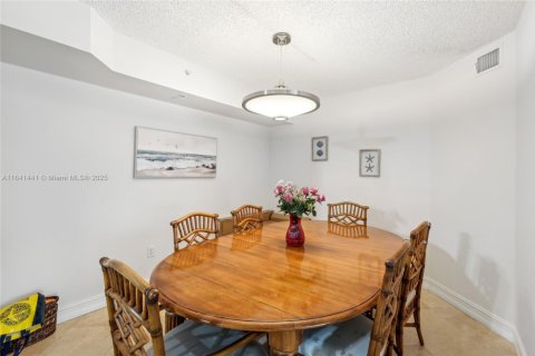 Condominio en venta en Highland Beach, Florida, 2 dormitorios, 130.06 m2 № 1730234 - foto 13