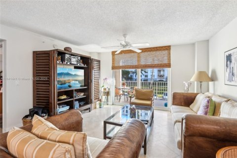 Condominio en venta en Highland Beach, Florida, 2 dormitorios, 130.06 m2 № 1730234 - foto 10