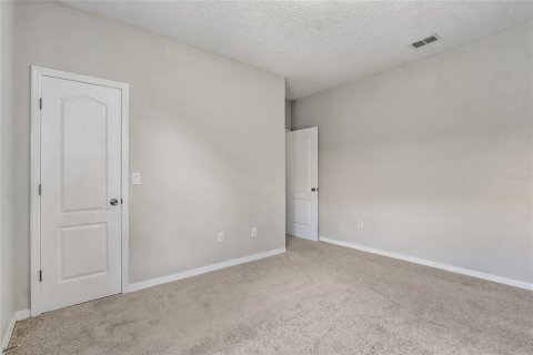 House in Kissimmee, Florida 4 bedrooms, 209.87 sq.m. № 2207279 - photo 28