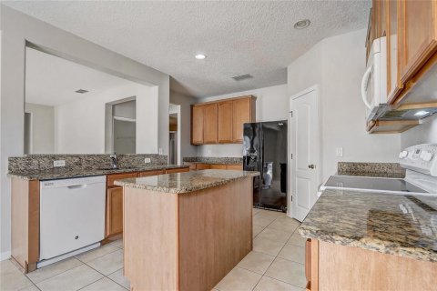 House in Kissimmee, Florida 4 bedrooms, 209.87 sq.m. № 2207279 - photo 19
