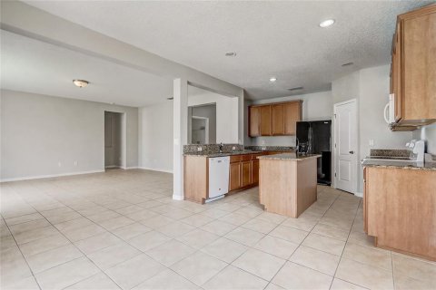 House in Kissimmee, Florida 4 bedrooms, 209.87 sq.m. № 2207279 - photo 20