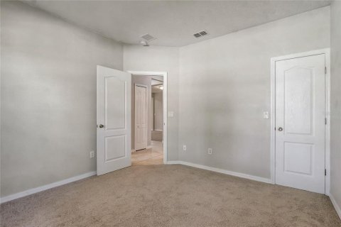 House in Kissimmee, Florida 4 bedrooms, 209.87 sq.m. № 2207279 - photo 30