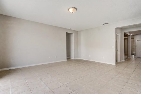 House in Kissimmee, Florida 4 bedrooms, 209.87 sq.m. № 2207279 - photo 15