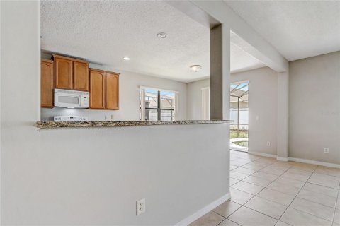 House in Kissimmee, Florida 4 bedrooms, 209.87 sq.m. № 2207279 - photo 13