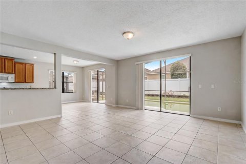 House in Kissimmee, Florida 4 bedrooms, 209.87 sq.m. № 2207279 - photo 12