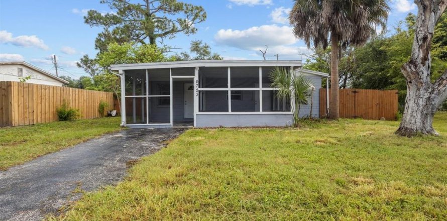 Casa en Pinellas Park, Florida 3 dormitorios, 96.06 m2 № 2202584