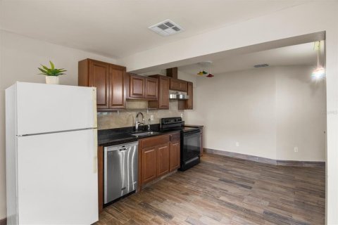Casa en venta en Pinellas Park, Florida, 3 dormitorios, 96.06 m2 № 2202584 - foto 7