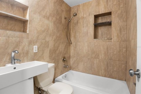 Casa en venta en Pinellas Park, Florida, 3 dormitorios, 96.06 m2 № 2202584 - foto 20