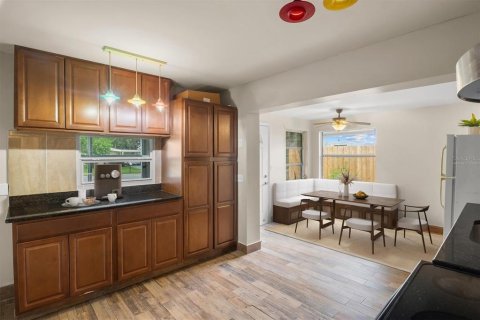 Casa en venta en Pinellas Park, Florida, 3 dormitorios, 96.06 m2 № 2202584 - foto 2