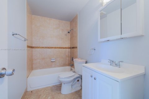 Adosado en alquiler en Homestead, Florida, 2 dormitorios, 85.47 m2 № 2013617 - foto 10