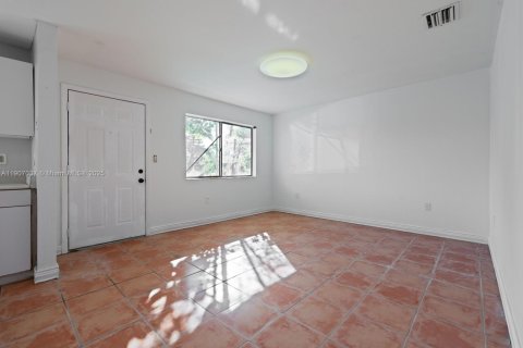 Adosado en alquiler en Homestead, Florida, 2 dormitorios, 85.47 m2 № 2013617 - foto 2