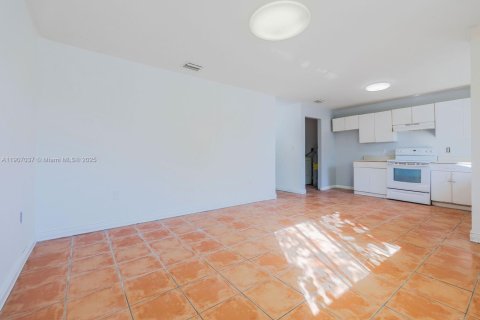 Adosado en alquiler en Homestead, Florida, 2 dormitorios, 85.47 m2 № 2013617 - foto 4