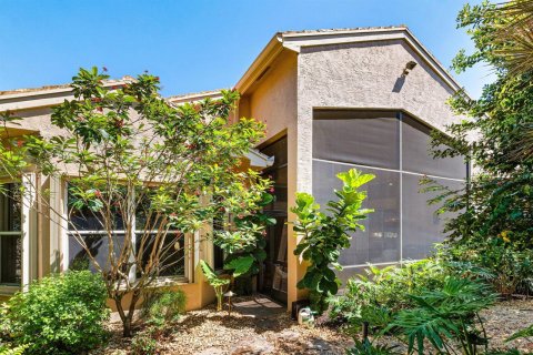 House in Delray Beach, Florida 3 bedrooms, 248.61 sq.m. № 2399651 - photo 27
