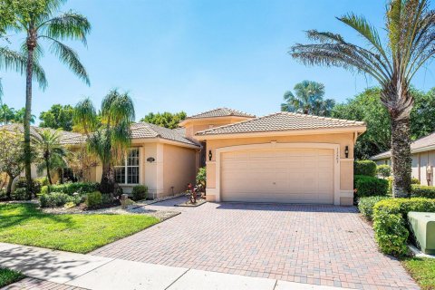 House in Delray Beach, Florida 3 bedrooms, 248.61 sq.m. № 2399651 - photo 2