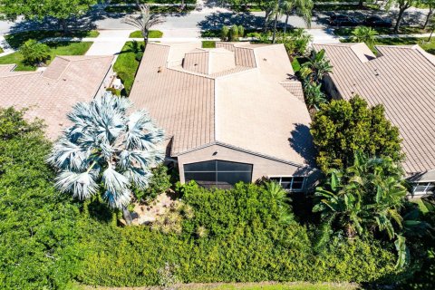House in Delray Beach, Florida 3 bedrooms, 248.61 sq.m. № 2399651 - photo 29