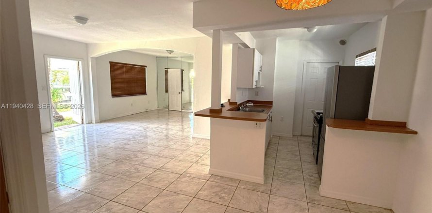 Condo à Miami Beach, Floride, 1 chambre  № 1998298
