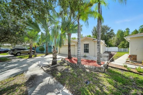 Villa ou maison à vendre à Land O' Lakes, Floride: 3 chambres, 139.45 m2 № 1915370 - photo 3
