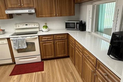 Copropriété à vendre à Port Richey, Floride: 2 chambres, 151.24 m2 № 1733612 - photo 16