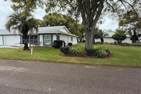 Copropriété à vendre à Port Richey, Floride: 2 chambres, 151.24 m2 № 1733612 - photo 1