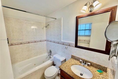 Снять в аренду кондоминиум в Форт-Лодердейл, Флорида 1 спальня, 50.07м2, № 2033614 - фото 9