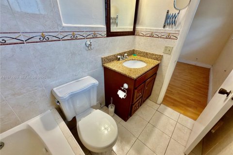 Снять в аренду кондоминиум в Форт-Лодердейл, Флорида 1 спальня, 50.07м2, № 2033614 - фото 11