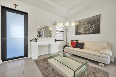 Купить кондоминиум в Дорал, Флорида 1 комната, 105.44м2, № 1836638 - фото 3