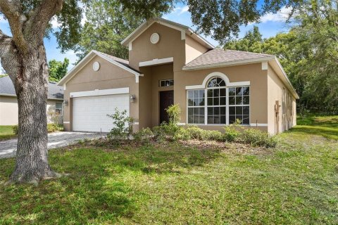 Villa ou maison à vendre à Eustis, Floride: 4 chambres, 181.35 m2 № 2150647 - photo 2