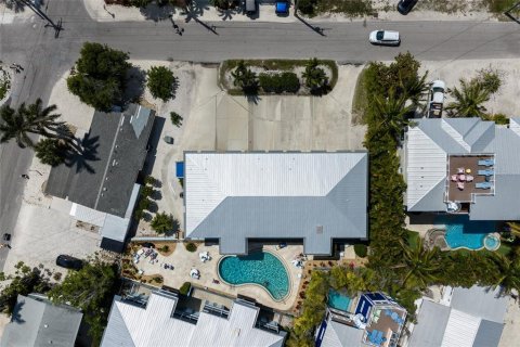 Condominio en venta en Bradenton Beach, Florida, 1 dormitorio, 54.81 m2 № 2202514 - foto 4