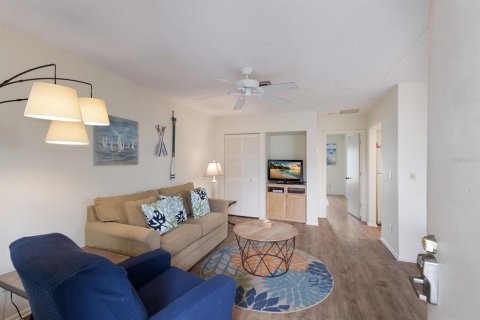 Condominio en venta en Bradenton Beach, Florida, 1 dormitorio, 54.81 m2 № 2202514 - foto 7