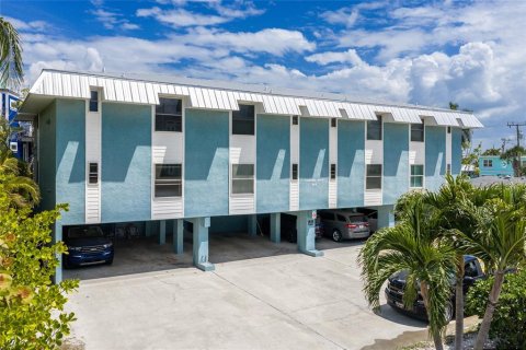 Condominio en venta en Bradenton Beach, Florida, 1 dormitorio, 54.81 m2 № 2202514 - foto 5