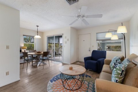 Condominio en venta en Bradenton Beach, Florida, 1 dormitorio, 54.81 m2 № 2202514 - foto 10
