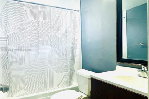 Appartement à louer à Miami, Floride: 2 chambres, 69.68 m2 № 1975728 - photo 13