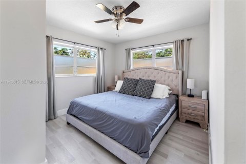 House in Oakland Park, Florida 2 bedrooms, 105.91 sq.m. № 2002388 - photo 20