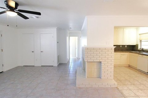 Снять в аренду виллу или дом в Сарасота, Флорида 1 комната, 107.02м2, № 1643287 - фото 6