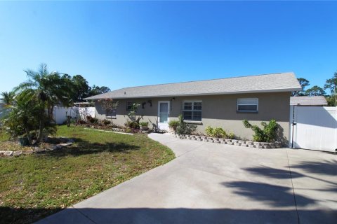 Casa en alquiler en Sarasota, Florida, 3 dormitorios, 107.02 m2 № 1643287 - foto 1