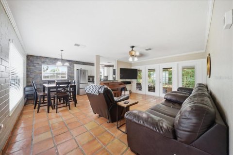 Casa en venta en Orlando, Florida, 4 dormitorios, 161.65 m2 № 2227514 - foto 27
