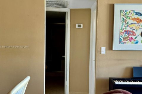 Купить кондоминиум в Майами-Бич, Флорида 1 спальня, 87.51м2, № 2044188 - фото 6