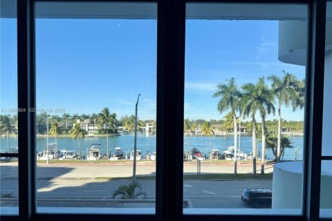 Купить кондоминиум в Майами-Бич, Флорида 1 спальня, 87.51м2, № 2044188 - фото 15