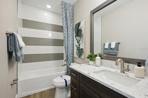 Casa en venta en Brandon, Florida, 5 dormitorios, 362.23 m2 № 1746553 - foto 26